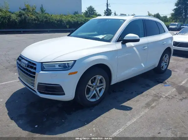 WA1ANAFY7K2071397 2019 AUDI Q5 - Image 2