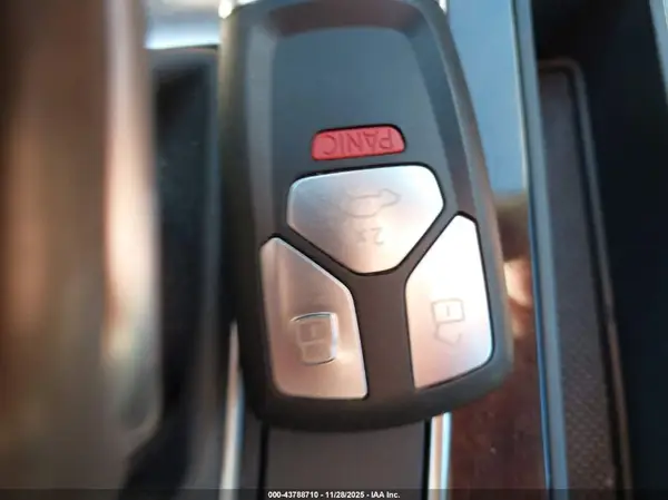 WA1ANAFY7K2078060 2019 AUDI Q5 - Image 8