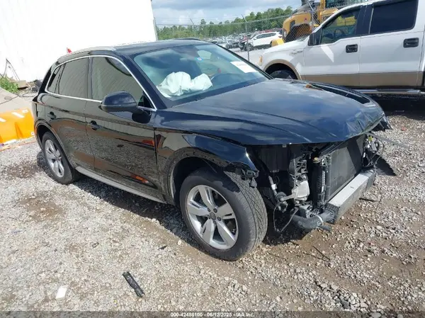 WA1ANAFY7K2084330 2019 AUDI Q5 - Image 1