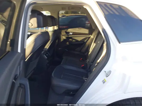 WA1ANAFY7K2087499 2019 AUDI Q5 - Image 8