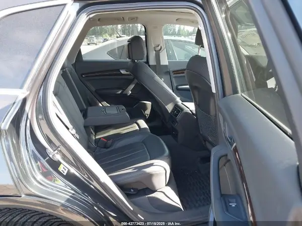 WA1ANAFY7K2094193 2019 AUDI Q5 - Image 8