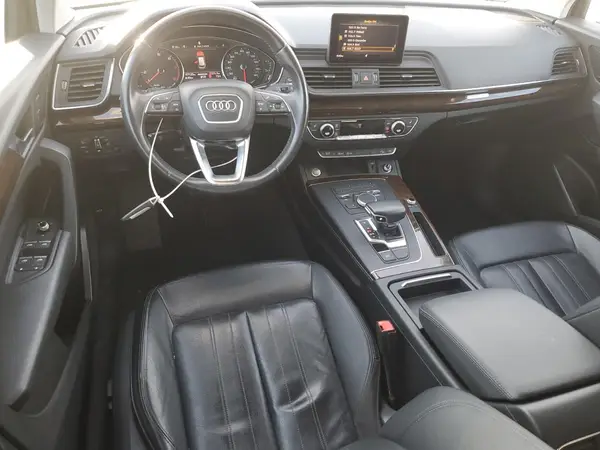 WA1ANAFY7K2097563 2019 AUDI Q5 - Image 8