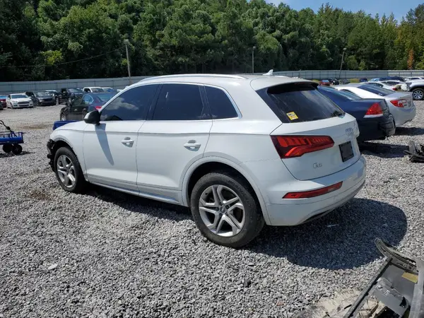 WA1ANAFY7K2117195 2019 AUDI Q5 - Image 2