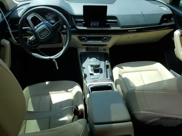 WA1ANAFY7K2117195 2019 AUDI Q5 - Image 8