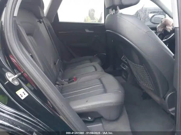 WA1ANAFY7K2124244 2019 AUDI Q5 - Image 8