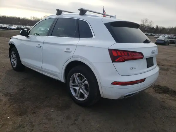 WA1ANAFY7K2142694 2019 AUDI Q5 - Image 2