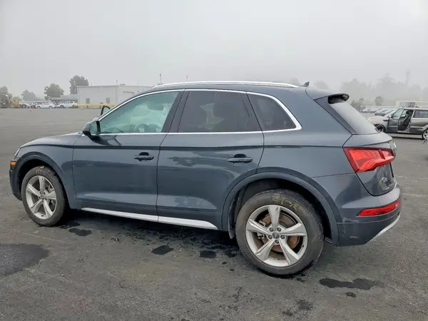 WA1ANAFY7L2027420 2020 AUDI Q5 - Image 2