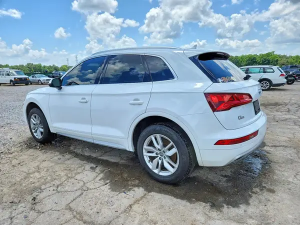 WA1ANAFY7L2033542 2020 AUDI Q5 - Image 2