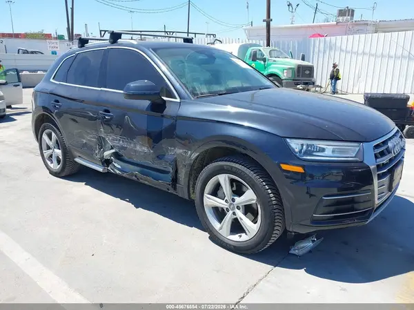 WA1ANAFY7L2063835 2020 AUDI Q5 - Image 1