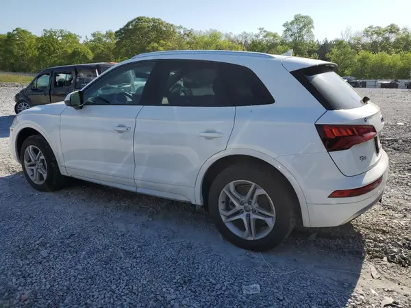 WA1ANAFY8J2004645 2018 AUDI Q5 - Image 2