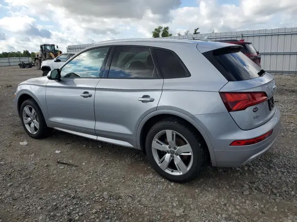 WA1ANAFY8J2009697 2018 AUDI Q5 - Image 2