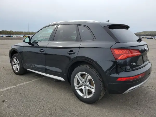 WA1ANAFY8J2072220 2018 AUDI Q5 - Image 2