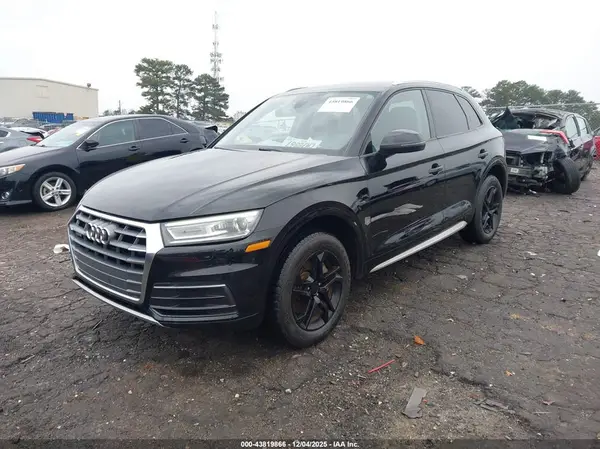 WA1ANAFY8J2115244 2018 AUDI Q5 - Image 2