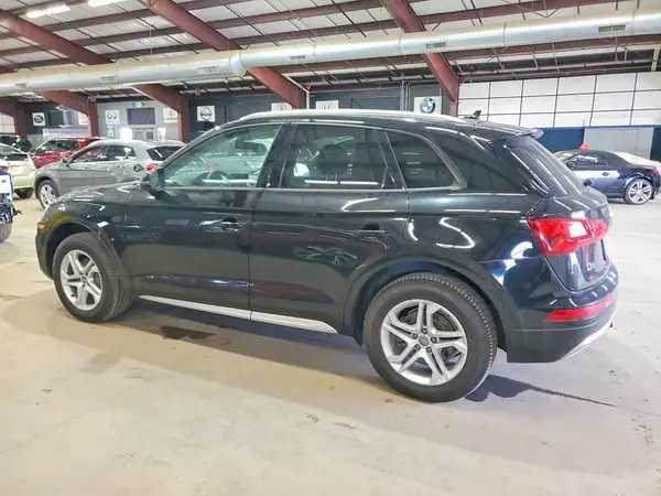 WA1ANAFY8J2178733 2018 AUDI Q5 - Image 2