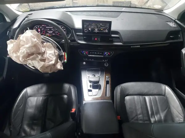 WA1ANAFY8J2193197 2018 AUDI Q5 - Image 8