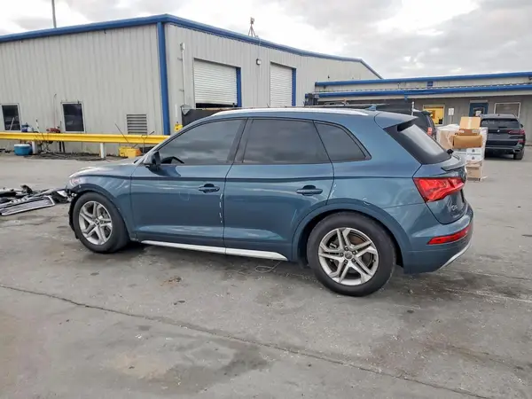 WA1ANAFY8J2216462 2018 AUDI Q5 - Image 2