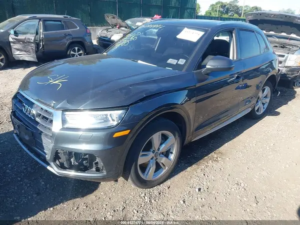 WA1ANAFY8J2248182 2018 AUDI Q5 - Image 2