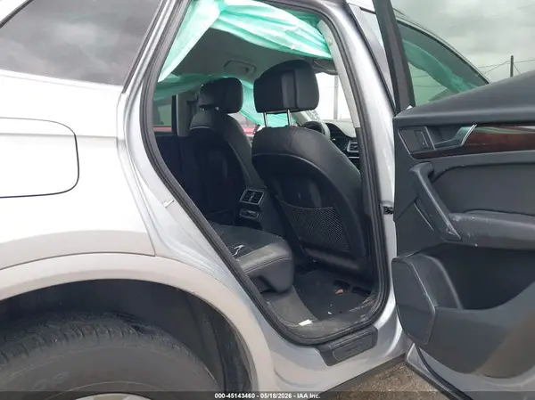 WA1ANAFY8K2040241 2019 AUDI Q5 - Image 8