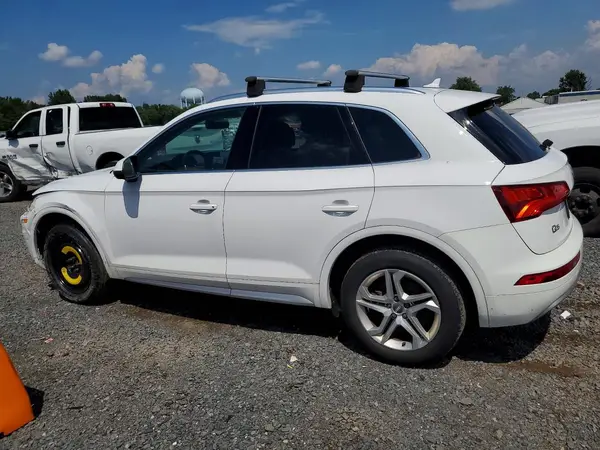 WA1ANAFY8K2053667 2019 AUDI Q5 - Image 2