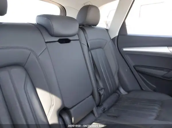 WA1ANAFY8K2059159 2019 AUDI Q5 - Image 8