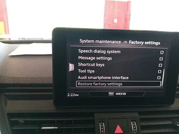 WA1ANAFY8K2066032 2019 AUDI Q5 - Image 1