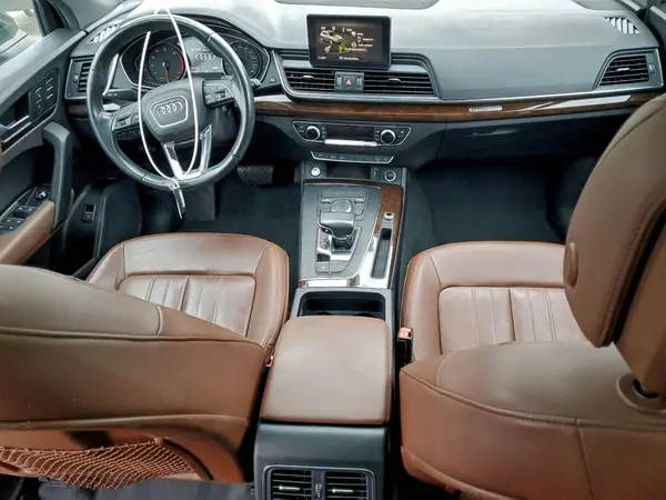 WA1ANAFY8K2078133 2019 AUDI Q5 - Image 8