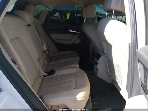 WA1ANAFY8K2092033 2019 AUDI Q5 - Image 8