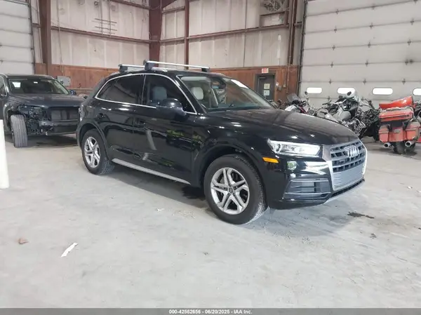 WA1ANAFY8K2099130 2019 AUDI Q5 - Image 1