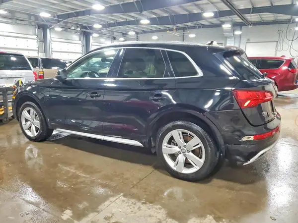 WA1ANAFY8K2118971 2019 AUDI Q5 - Image 2