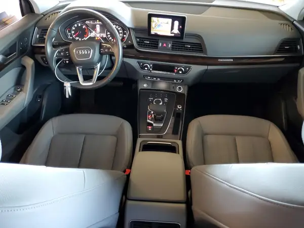 WA1ANAFY8K2142574 2019 AUDI Q5 - Image 8