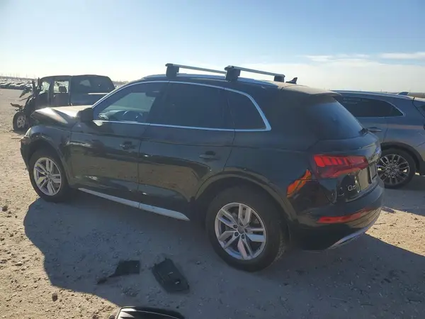 WA1ANAFY8L2021268 2020 AUDI Q5 - Image 2