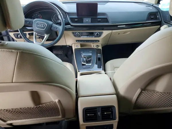 WA1ANAFY8L2049667 2020 AUDI Q5 - Image 8