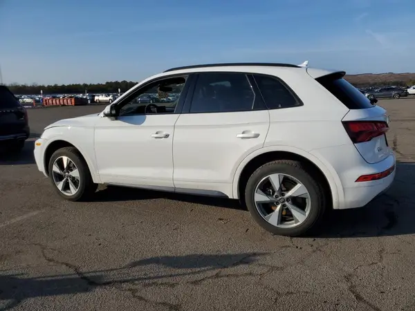 WA1ANAFY8L2098240 2020 AUDI Q5 - Image 2