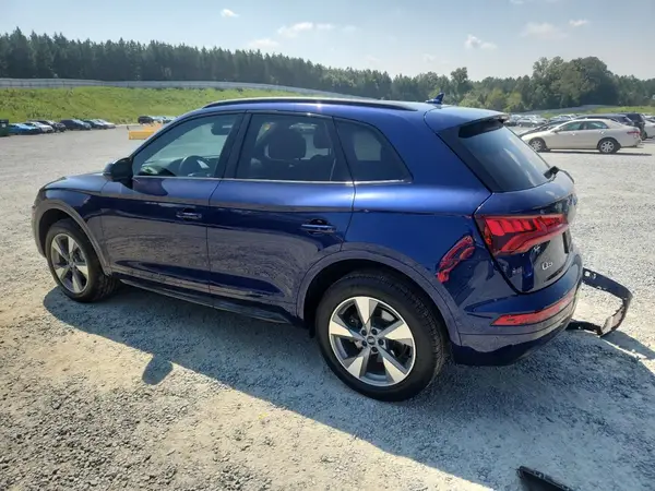 WA1ANAFY8L2102609 2020 AUDI Q5 - Image 2