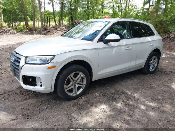 WA1ANAFY9J2005948 2018 AUDI Q5 - Image 2