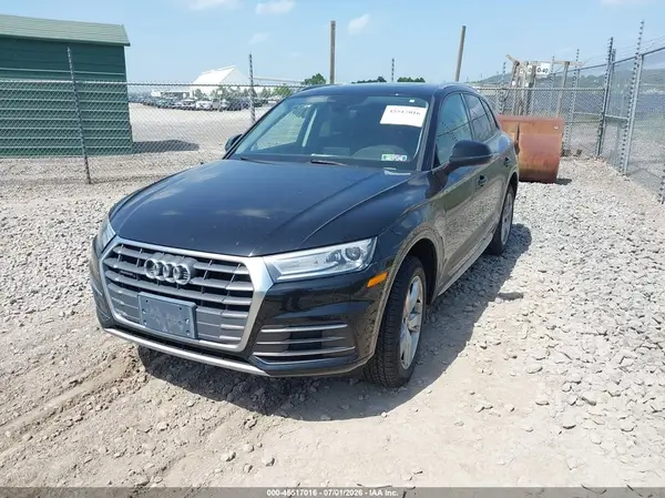 WA1ANAFY9J2006369 2018 AUDI Q5 - Image 2