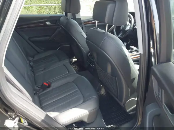 WA1ANAFY9J2006369 2018 AUDI Q5 - Image 8