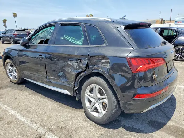 WA1ANAFY9J2006954 2018 AUDI Q5 - Image 2