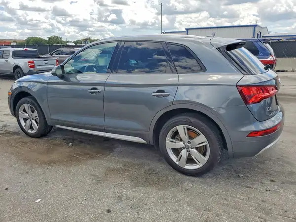 WA1ANAFY9J2012933 2018 AUDI Q5 - Image 2