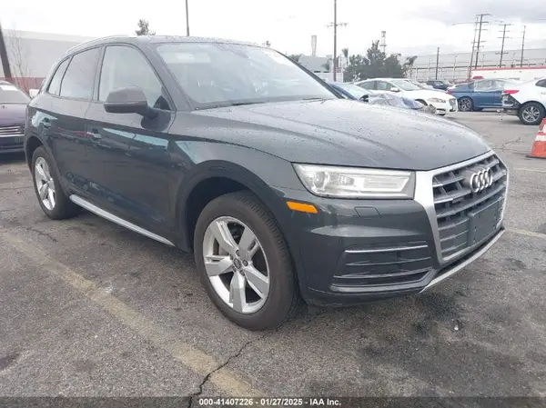 WA1ANAFY9J2019722 2018 AUDI Q5 - Image 1