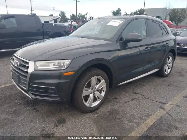 WA1ANAFY9J2019722 2018 AUDI Q5 - Image 2