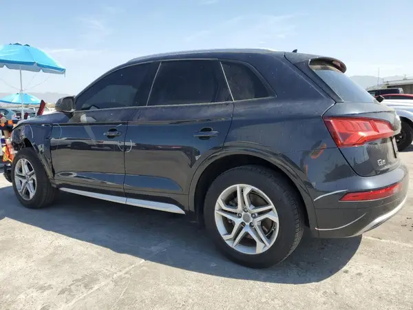 WA1ANAFY9J2023544 2018 AUDI Q5 - Image 2