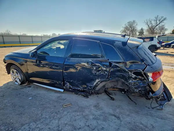 WA1ANAFY9J2074719 2018 AUDI Q5 - Image 2