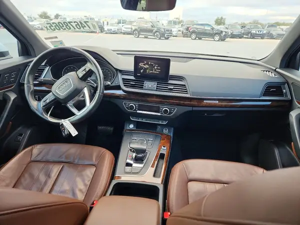 WA1ANAFY9J2097501 2018 AUDI Q5 - Image 8