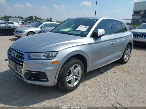 WA1ANAFY9J2128732 2018 AUDI Q5 - Image 2