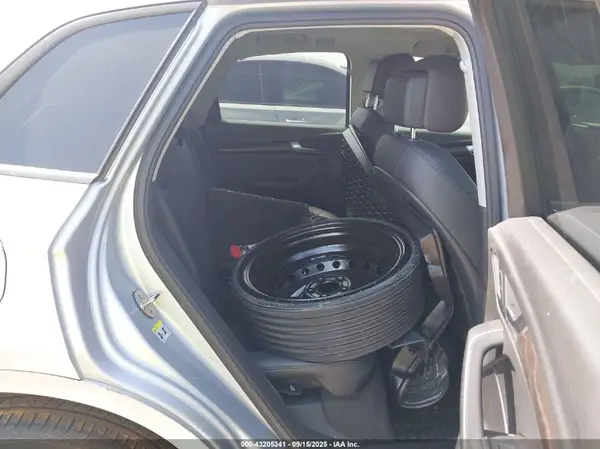 WA1ANAFY9J2128732 2018 AUDI Q5 - Image 8