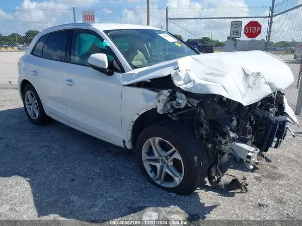 WA1ANAFY9J2143053 2018 AUDI Q5 - Image 1