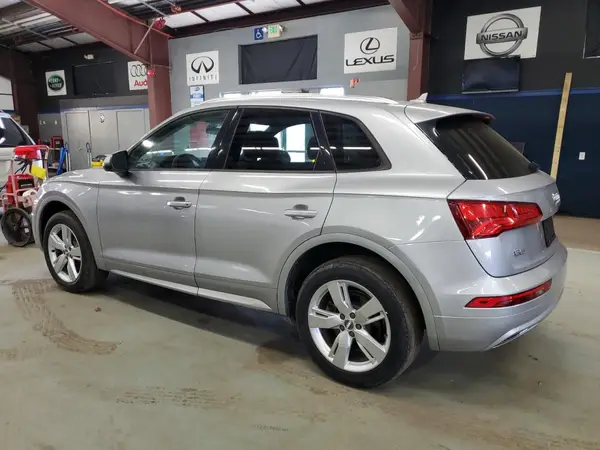 WA1ANAFY9J2158622 2018 AUDI Q5 - Image 2