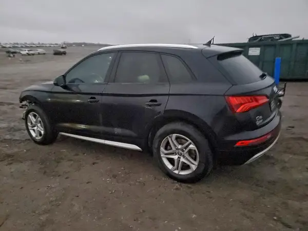 WA1ANAFY9J2170110 2018 AUDI Q5 - Image 2