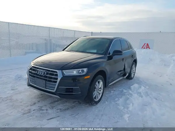 WA1ANAFY9J2173833 2018 AUDI Q5 - Image 2